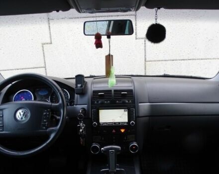 Чорний Фольксваген Туарег, об'ємом двигуна 3 л та пробігом 230 тис. км за 3950 $, фото 6 на Automoto.ua