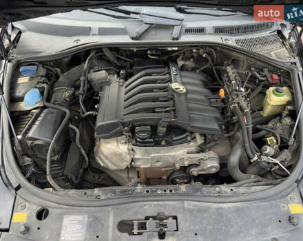 Черный Фольксваген Туарег, объемом двигателя 3.6 л и пробегом 280 тыс. км за 10750 $, фото 36 на Automoto.ua