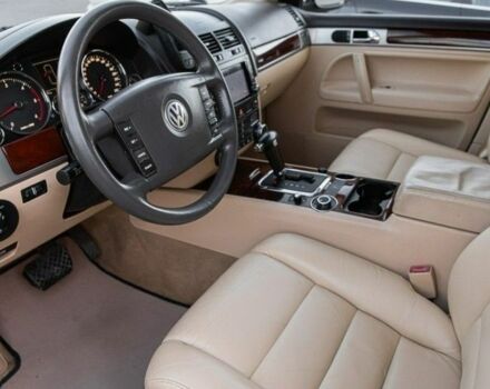 Черный Фольксваген Туарег, объемом двигателя 3 л и пробегом 240 тыс. км за 4000 $, фото 8 на Automoto.ua