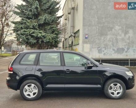 Черный Фольксваген Туарег, объемом двигателя 2.5 л и пробегом 268 тыс. км за 8850 $, фото 12 на Automoto.ua