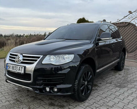 Черный Фольксваген Туарег, объемом двигателя 3 л и пробегом 217 тыс. км за 13450 $, фото 4 на Automoto.ua