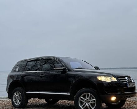 Черный Фольксваген Туарег, объемом двигателя 3 л и пробегом 335 тыс. км за 7500 $, фото 1 на Automoto.ua