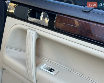 Черный Фольксваген Туарег, объемом двигателя 2.97 л и пробегом 240 тыс. км за 12200 $, фото 30 на Automoto.ua