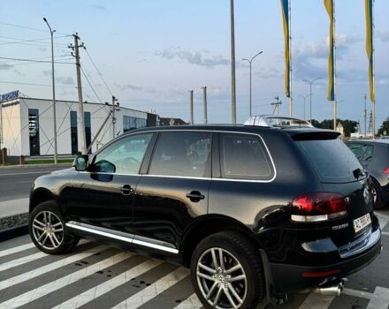 Черный Фольксваген Туарег, объемом двигателя 3.6 л и пробегом 260 тыс. км за 8600 $, фото 2 на Automoto.ua