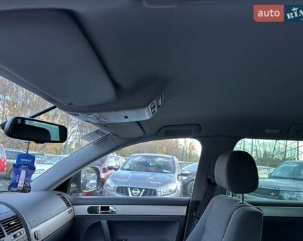 Чорний Фольксваген Туарег, об'ємом двигуна 3 л та пробігом 340 тис. км за 10900 $, фото 26 на Automoto.ua