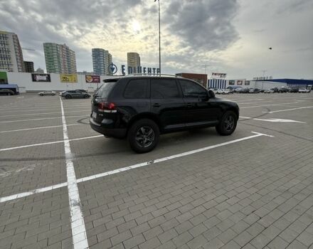 Черный Фольксваген Туарег, объемом двигателя 3 л и пробегом 263 тыс. км за 12500 $, фото 15 на Automoto.ua