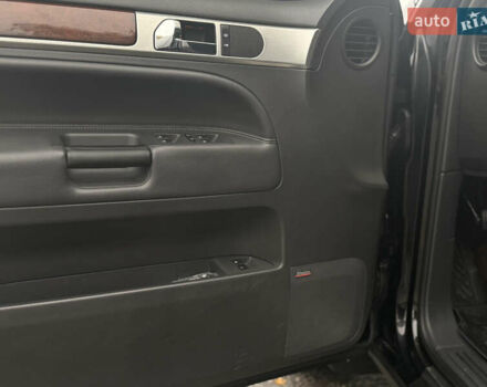 Черный Фольксваген Туарег, объемом двигателя 3 л и пробегом 195 тыс. км за 13800 $, фото 2 на Automoto.ua