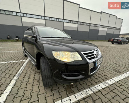 Черный Фольксваген Туарег, объемом двигателя 3 л и пробегом 270 тыс. км за 10500 $, фото 15 на Automoto.ua