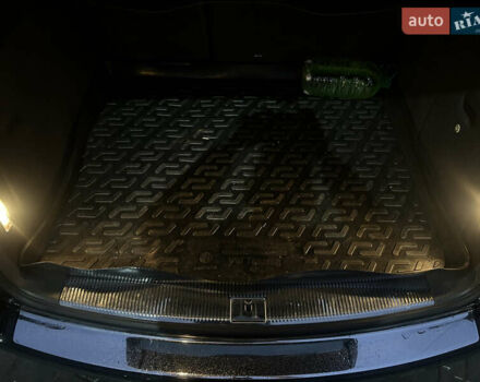 Черный Фольксваген Туарег, объемом двигателя 2.97 л и пробегом 159 тыс. км за 13800 $, фото 8 на Automoto.ua