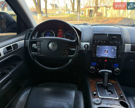 Черный Фольксваген Туарег, объемом двигателя 3 л и пробегом 314 тыс. км за 10500 $, фото 32 на Automoto.ua