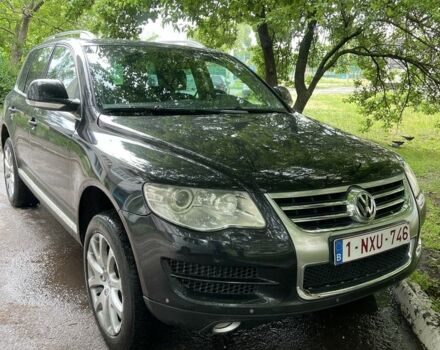 Черный Фольксваген Туарег, объемом двигателя 3 л и пробегом 278 тыс. км за 7500 $, фото 1 на Automoto.ua