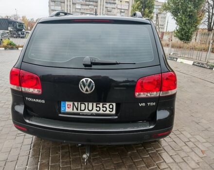 Черный Фольксваген Туарег, объемом двигателя 3 л и пробегом 397 тыс. км за 7700 $, фото 4 на Automoto.ua