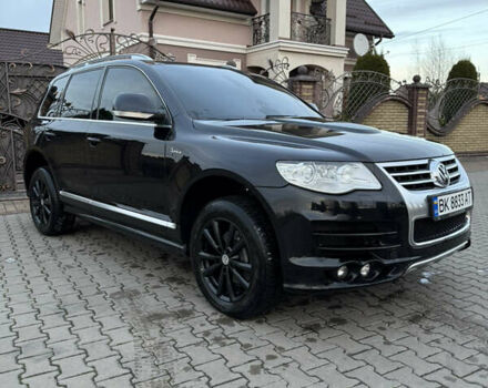 Черный Фольксваген Туарег, объемом двигателя 3 л и пробегом 217 тыс. км за 13450 $, фото 3 на Automoto.ua