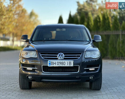 Черный Фольксваген Туарег, объемом двигателя 2.97 л и пробегом 240 тыс. км за 12200 $, фото 12 на Automoto.ua