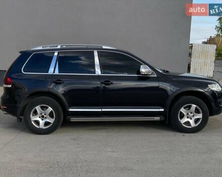 Черный Фольксваген Туарег, объемом двигателя 2.46 л и пробегом 296 тыс. км за 10290 $, фото 6 на Automoto.ua