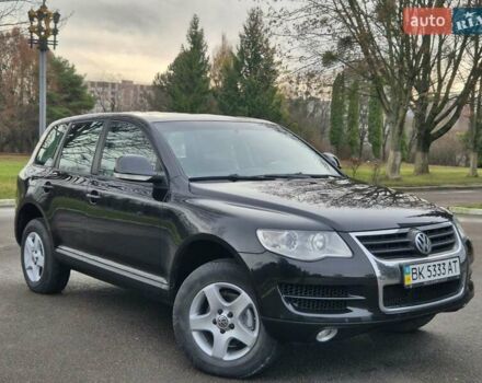 Черный Фольксваген Туарег, объемом двигателя 2.5 л и пробегом 268 тыс. км за 8850 $, фото 4 на Automoto.ua