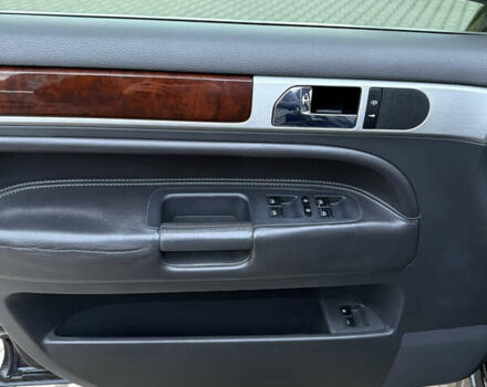 Черный Фольксваген Туарег, объемом двигателя 3 л и пробегом 217 тыс. км за 13450 $, фото 14 на Automoto.ua