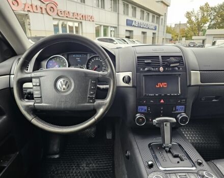 Черный Фольксваген Туарег, объемом двигателя 3.6 л и пробегом 250 тыс. км за 10700 $, фото 8 на Automoto.ua