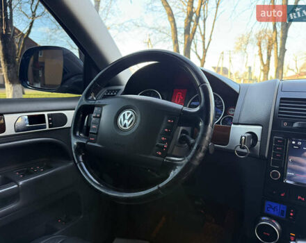 Черный Фольксваген Туарег, объемом двигателя 3 л и пробегом 314 тыс. км за 10500 $, фото 37 на Automoto.ua