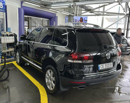 Чорний Фольксваген Туарег, об'ємом двигуна 2.97 л та пробігом 315 тис. км за 10700 $, фото 5 на Automoto.ua