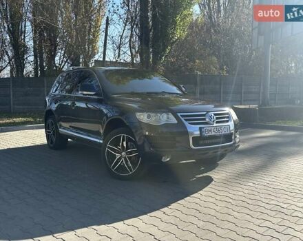 Черный Фольксваген Туарег, объемом двигателя 4.2 л и пробегом 286 тыс. км за 8999 $, фото 1 на Automoto.ua