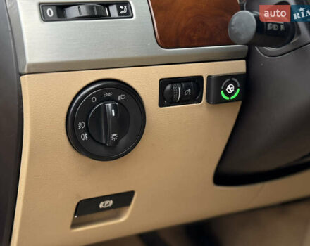 Черный Фольксваген Туарег, объемом двигателя 3.6 л и пробегом 280 тыс. км за 10750 $, фото 24 на Automoto.ua