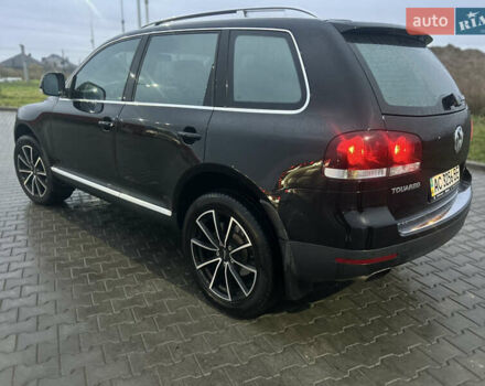 Черный Фольксваген Туарег, объемом двигателя 2.97 л и пробегом 159 тыс. км за 13800 $, фото 24 на Automoto.ua