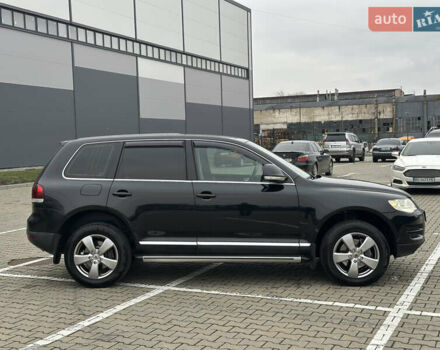 Черный Фольксваген Туарег, объемом двигателя 3 л и пробегом 270 тыс. км за 10500 $, фото 3 на Automoto.ua