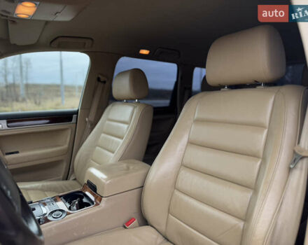 Черный Фольксваген Туарег, объемом двигателя 3.6 л и пробегом 280 тыс. км за 10750 $, фото 26 на Automoto.ua