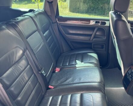 Черный Фольксваген Туарег, объемом двигателя 3.6 л и пробегом 242 тыс. км за 9500 $, фото 7 на Automoto.ua