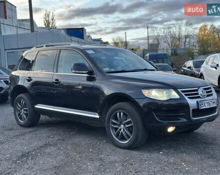 Чорний Фольксваген Туарег, об'ємом двигуна 3 л та пробігом 340 тис. км за 10900 $, фото 5 на Automoto.ua