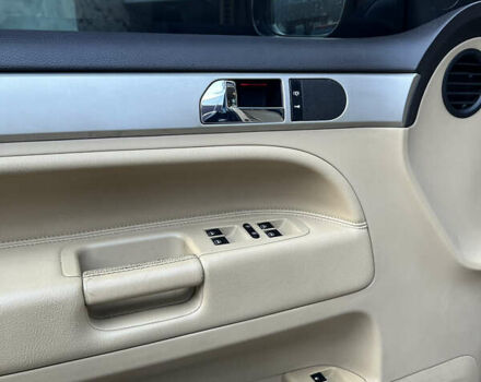 Черный Фольксваген Туарег, объемом двигателя 2.97 л и пробегом 305 тыс. км за 10800 $, фото 19 на Automoto.ua