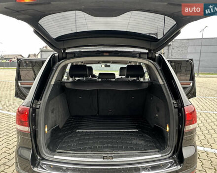 Черный Фольксваген Туарег, объемом двигателя 3 л и пробегом 270 тыс. км за 10500 $, фото 25 на Automoto.ua