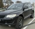 Черный Фольксваген Туарег, объемом двигателя 3 л и пробегом 263 тыс. км за 12500 $, фото 3 на Automoto.ua