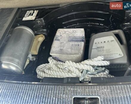 Черный Фольксваген Туарег, объемом двигателя 4.2 л и пробегом 286 тыс. км за 8999 $, фото 37 на Automoto.ua