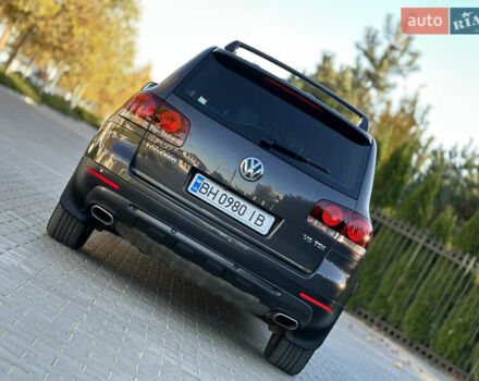 Черный Фольксваген Туарег, объемом двигателя 2.97 л и пробегом 240 тыс. км за 12200 $, фото 2 на Automoto.ua