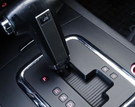 Черный Фольксваген Туарег, объемом двигателя 3 л и пробегом 260 тыс. км за 3915 $, фото 5 на Automoto.ua