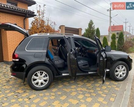 Черный Фольксваген Туарег, объемом двигателя 3 л и пробегом 360 тыс. км за 9800 $, фото 11 на Automoto.ua