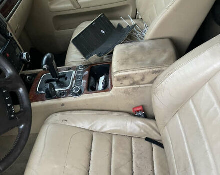 Черный Фольксваген Туарег, объемом двигателя 2.99 л и пробегом 270 тыс. км за 7450 $, фото 17 на Automoto.ua