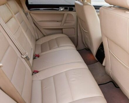 Черный Фольксваген Туарег, объемом двигателя 3 л и пробегом 240 тыс. км за 4000 $, фото 11 на Automoto.ua