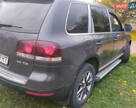 Черный Фольксваген Туарег, объемом двигателя 3 л и пробегом 300 тыс. км за 9300 $, фото 5 на Automoto.ua