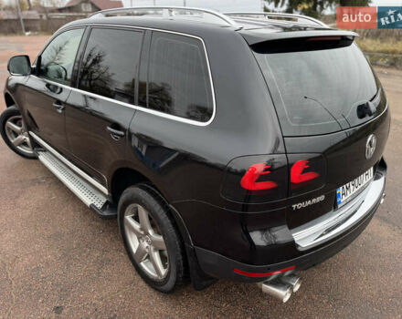 Черный Фольксваген Туарег, объемом двигателя 3.6 л и пробегом 280 тыс. км за 10750 $, фото 12 на Automoto.ua