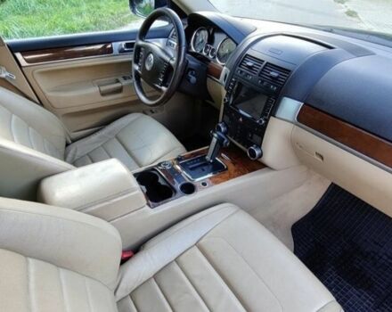 Чорний Фольксваген Туарег, об'ємом двигуна 3 л та пробігом 244 тис. км за 3116 $, фото 10 на Automoto.ua