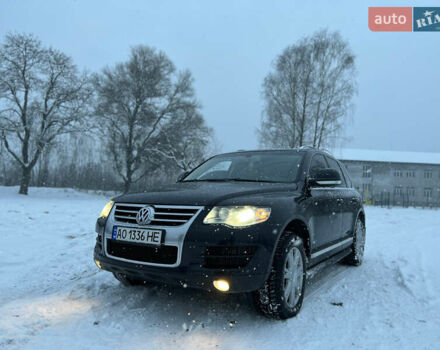 Черный Фольксваген Туарег, объемом двигателя 2.97 л и пробегом 305 тыс. км за 10800 $, фото 7 на Automoto.ua