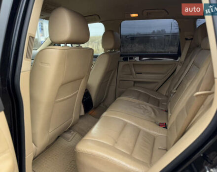 Черный Фольксваген Туарег, объемом двигателя 3.6 л и пробегом 280 тыс. км за 10750 $, фото 29 на Automoto.ua