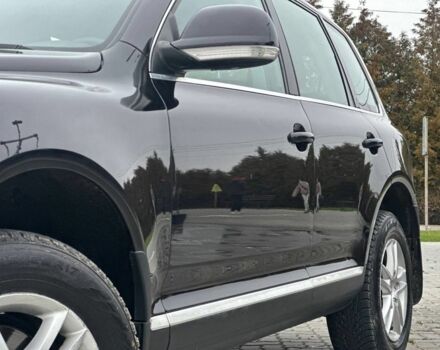 Черный Фольксваген Туарег, объемом двигателя 3.6 л и пробегом 200 тыс. км за 9800 $, фото 2 на Automoto.ua