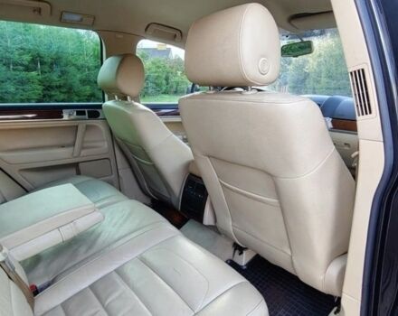 Чорний Фольксваген Туарег, об'ємом двигуна 3 л та пробігом 244 тис. км за 3116 $, фото 14 на Automoto.ua