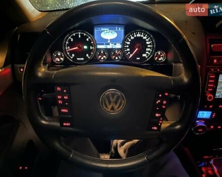 Черный Фольксваген Туарег, объемом двигателя 2.97 л и пробегом 214 тыс. км за 13500 $, фото 4 на Automoto.ua