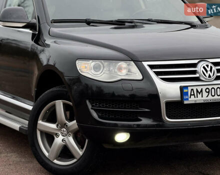 Черный Фольксваген Туарег, объемом двигателя 3.6 л и пробегом 280 тыс. км за 10750 $, фото 4 на Automoto.ua