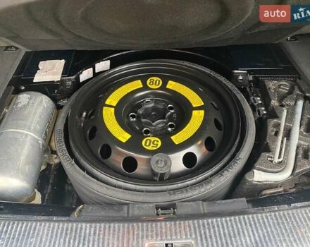 Черный Фольксваген Туарег, объемом двигателя 3 л и пробегом 360 тыс. км за 9800 $, фото 9 на Automoto.ua